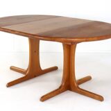 Round Danish 1x extendable teak dining table 'Kalundborg'