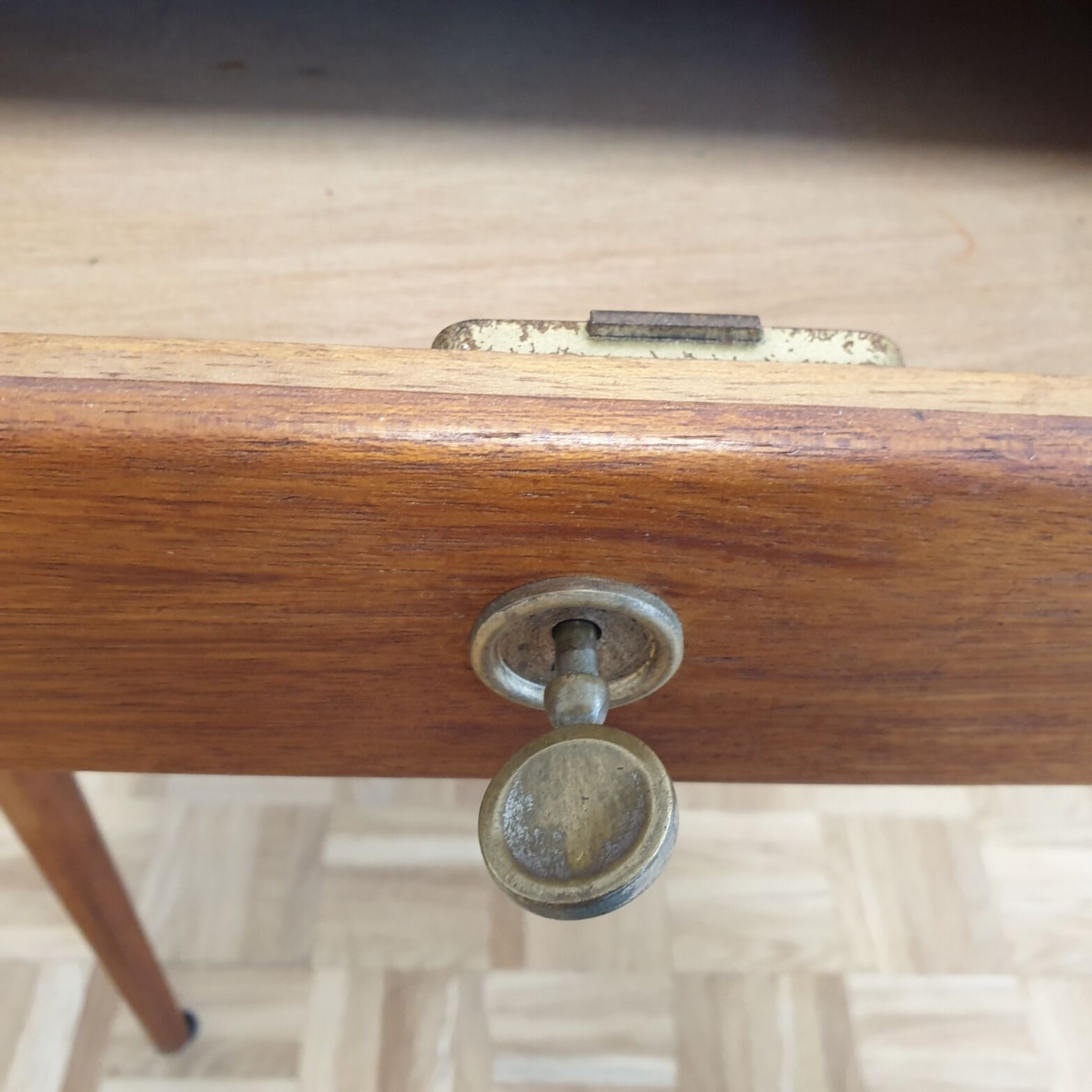 Bureau scandinave en teck années 70