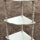 guéridon à 3 tablettes en bois peint beige