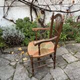 Mulched wooden armchair