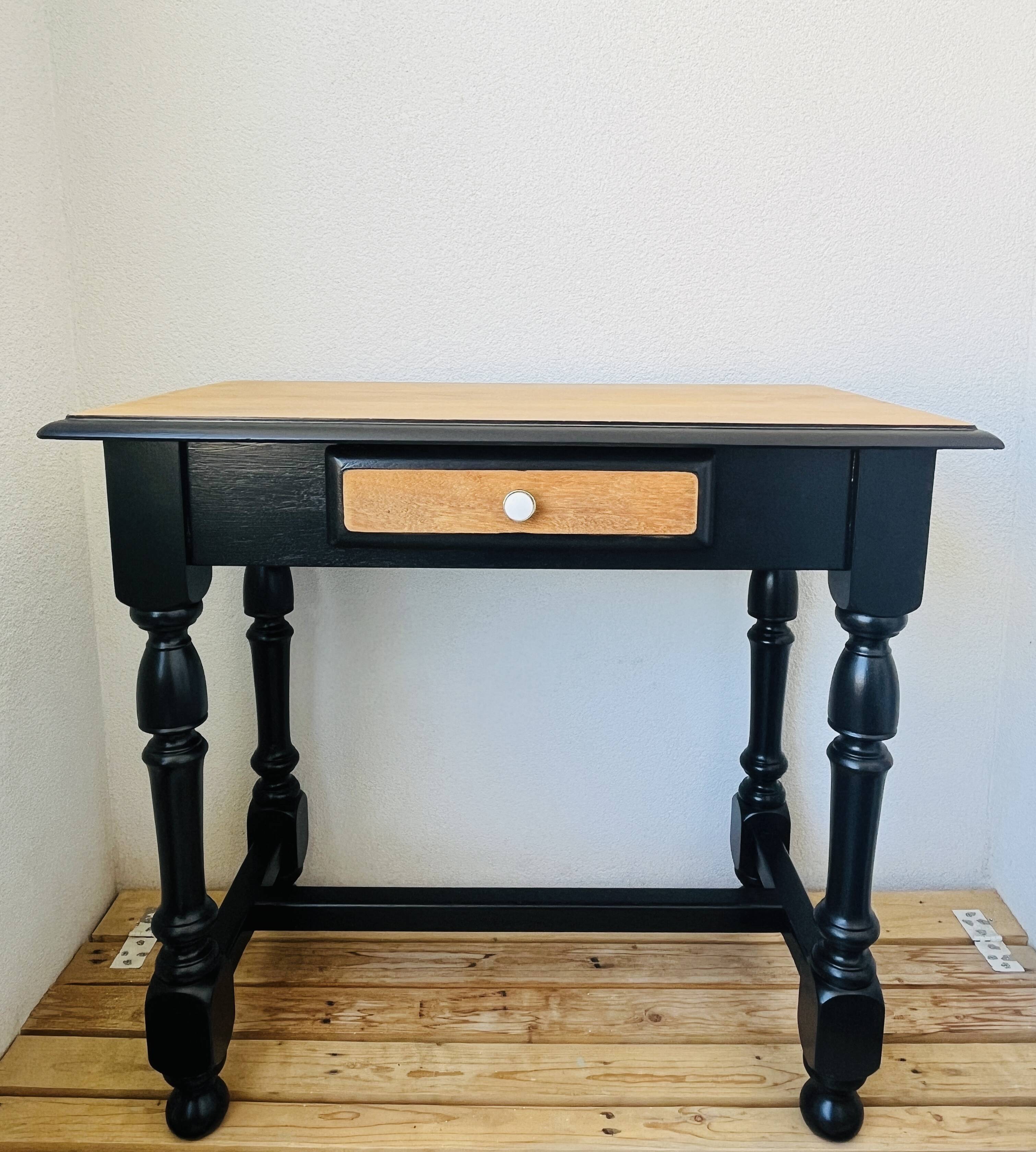 Desk/Console