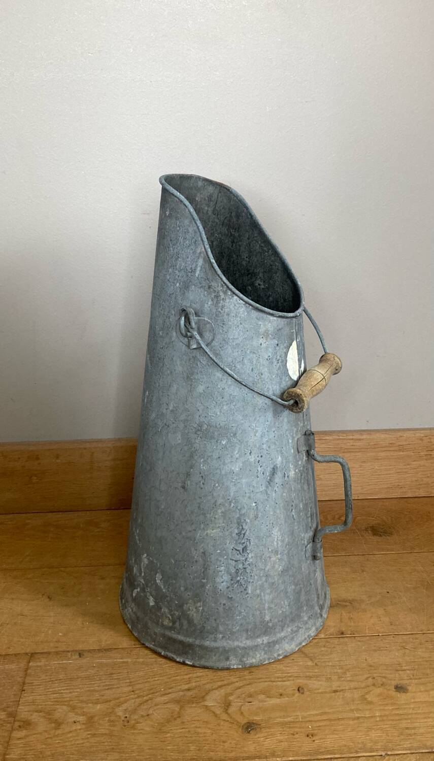 Porte parapluies en métal galvanisé époque début XXe