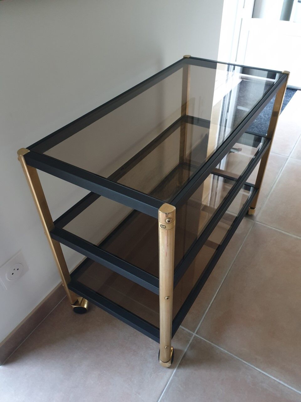 Old smoked glass service