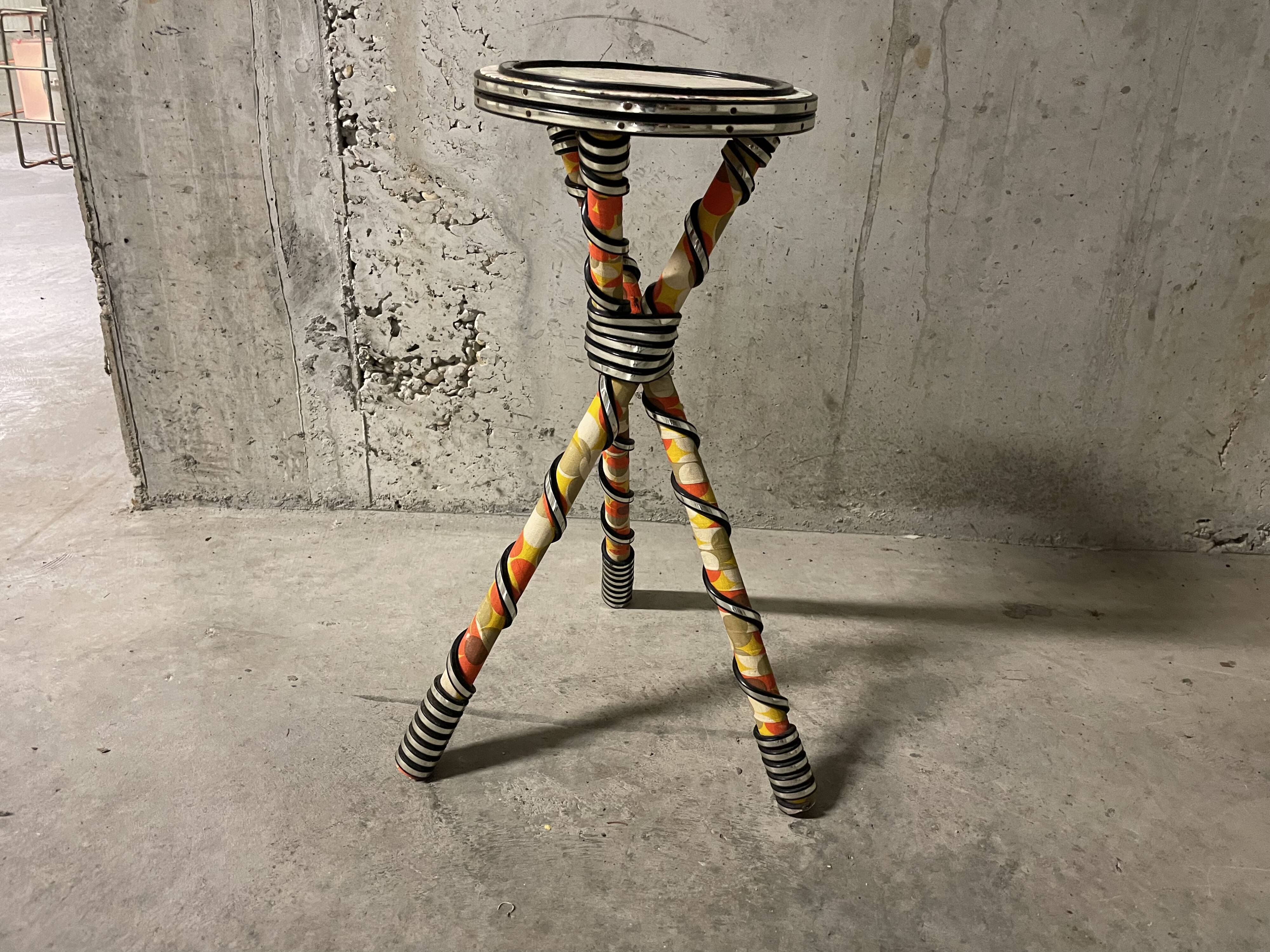 Kitsch pedestal table from the 70s