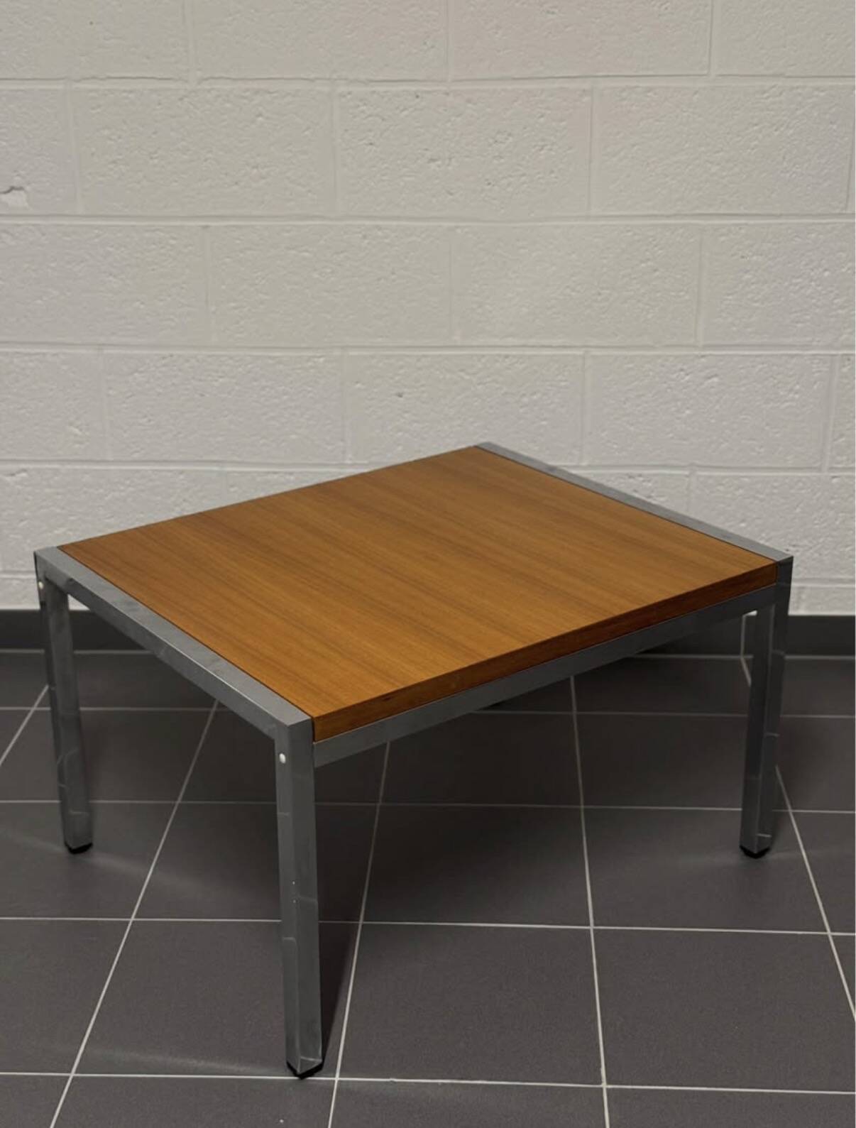 Vintage coffee table in the style of Florence Knoll - 1970s/1980s
