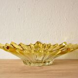 Corbeille vintage en verre moulé et teint en jaune