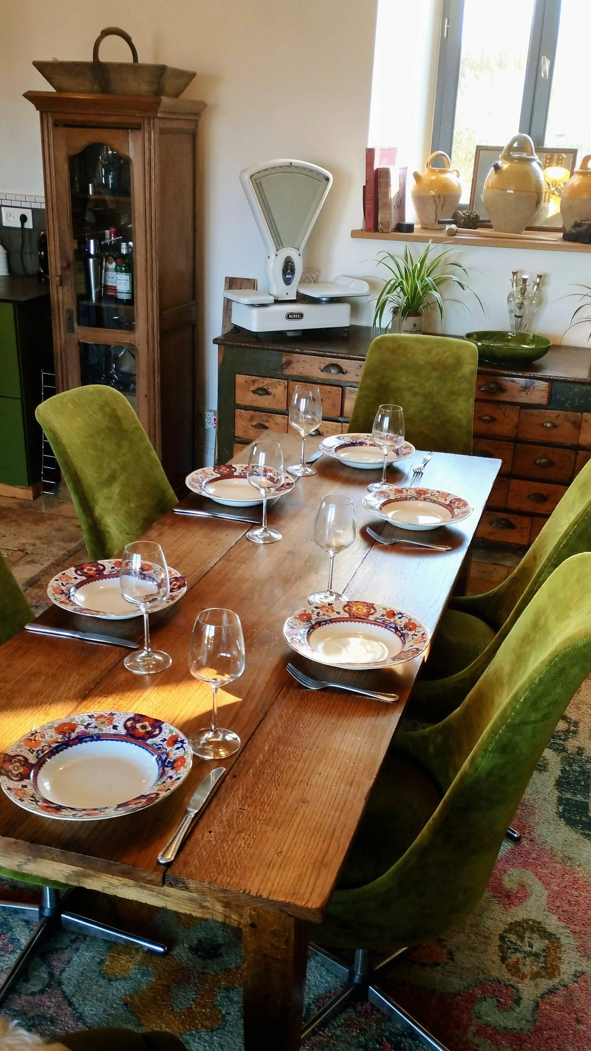 Farm table in sold oak