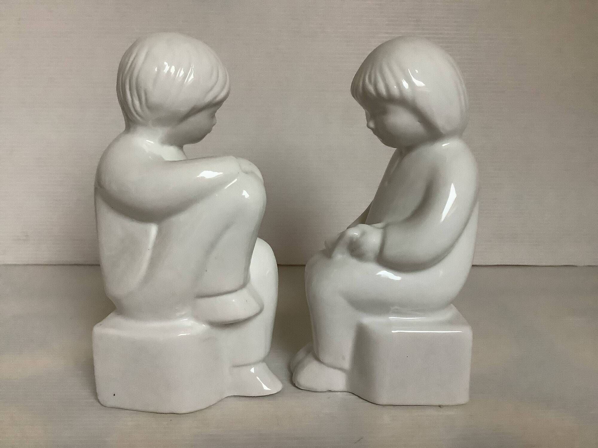 Pair of children's bookends reading from the 70s