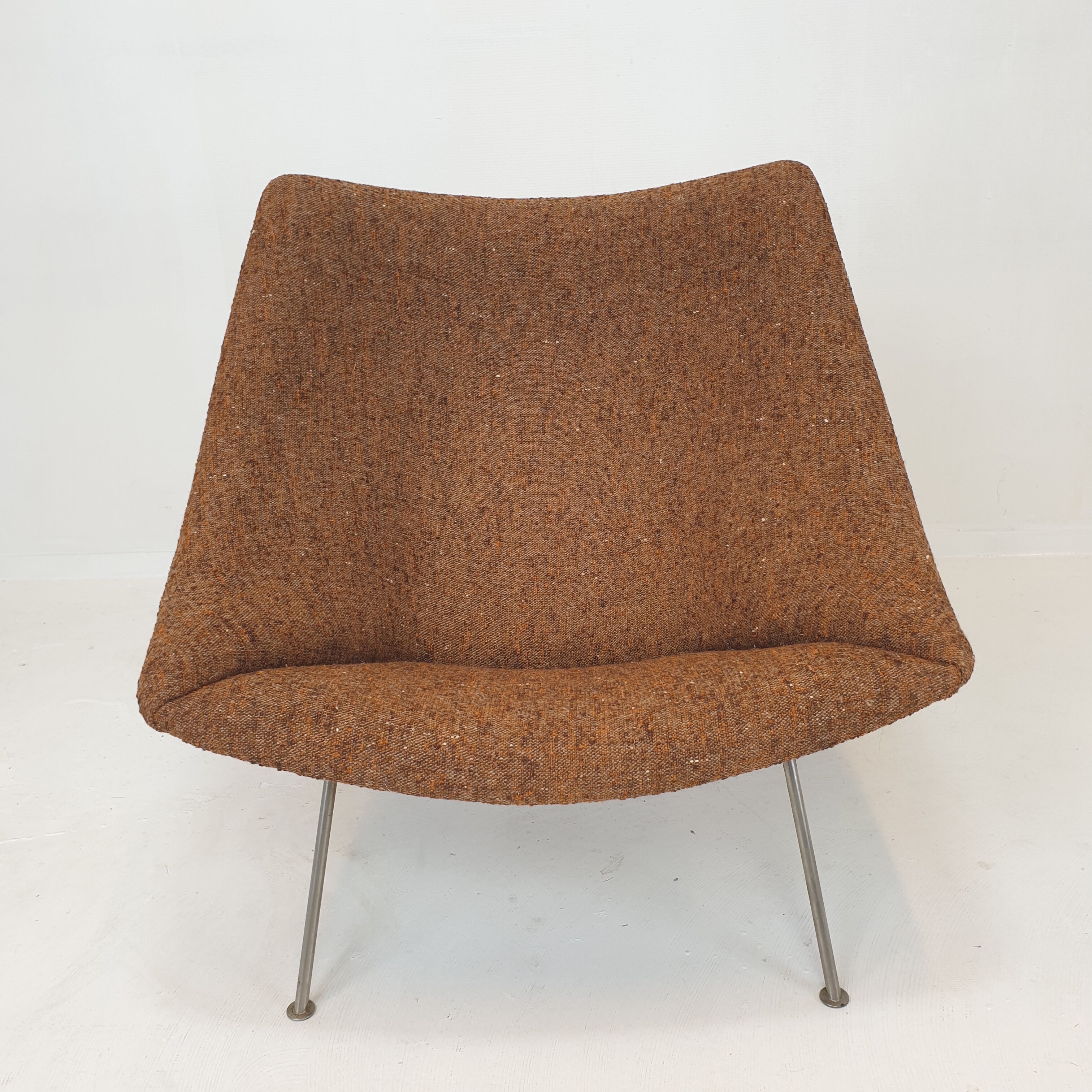 Oyster chairs by Pierre Paulin for Artifort, 1960'