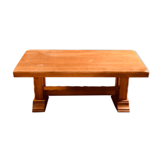Table basse sculpturale en chêne avec épais plateau biseauté