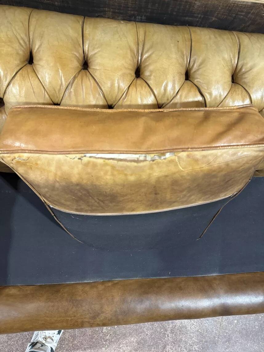 Chesterfield 3-seater leather sofa - 1960s