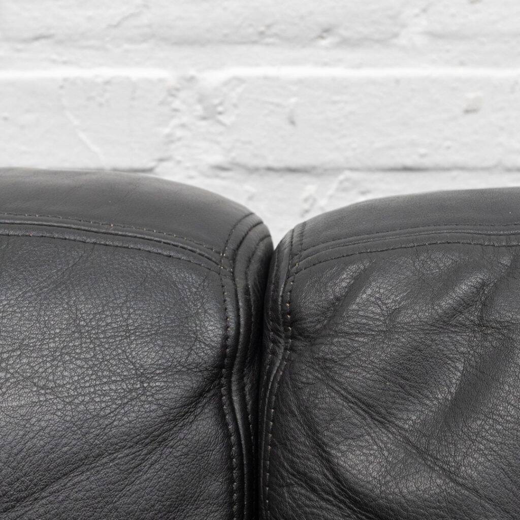 De Sede DS-76 two-seater sofa