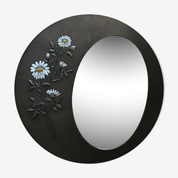 Oval mirror in a round frame 47cm