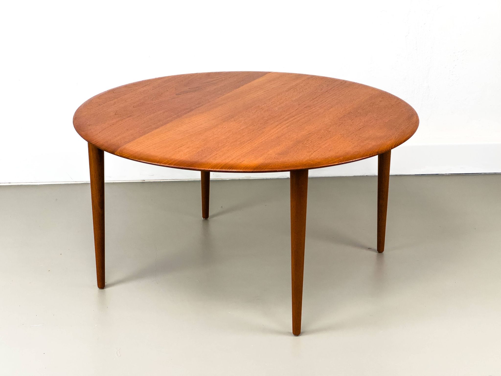 Table Basse Minerva par Peter Hvidt et Orla Mølgaard-Nielsen pour France and Son, années 1960