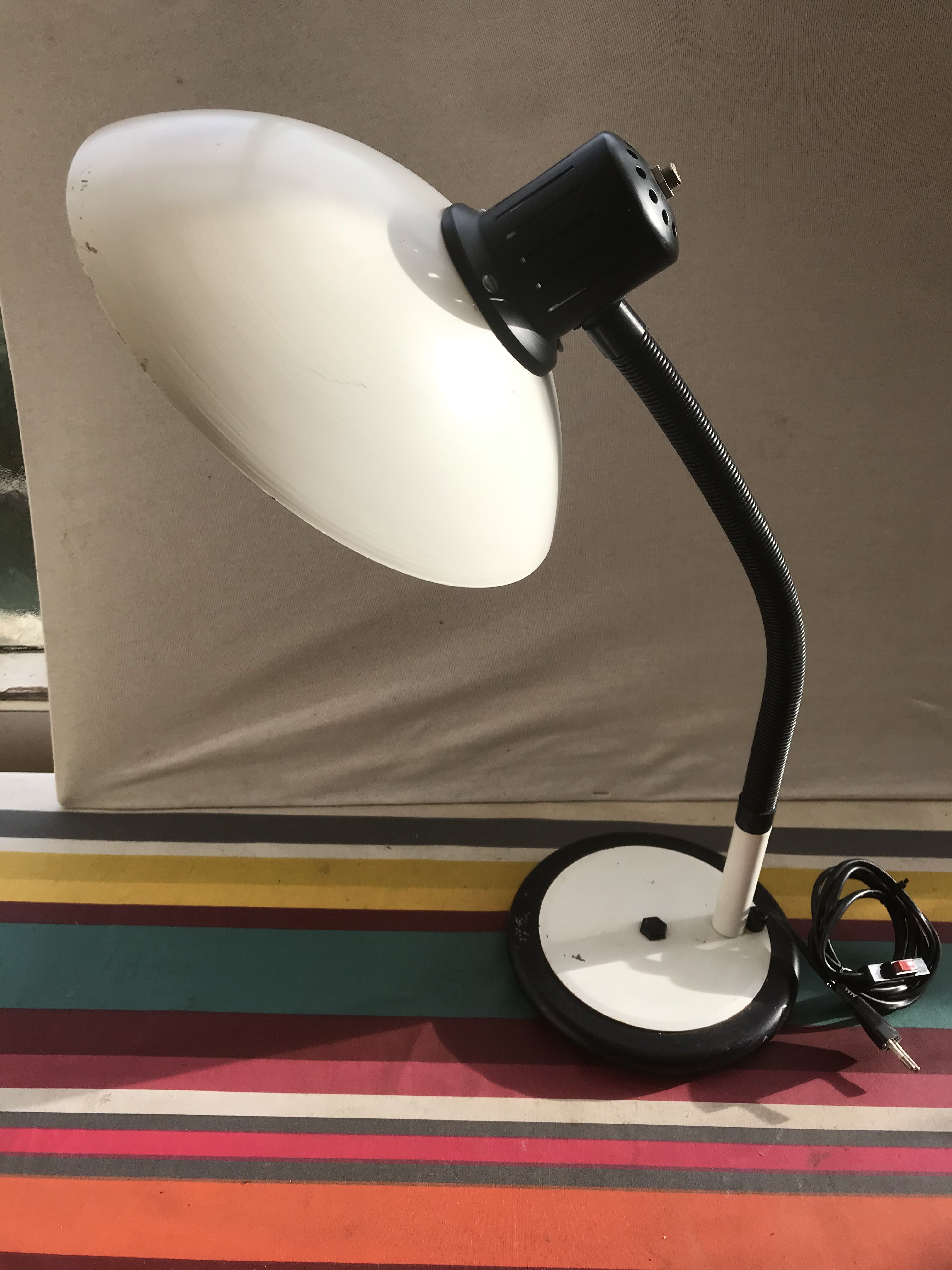 ALUMINOR Metal Metal White Metal Black Black Jacket Vintage Table Lamp