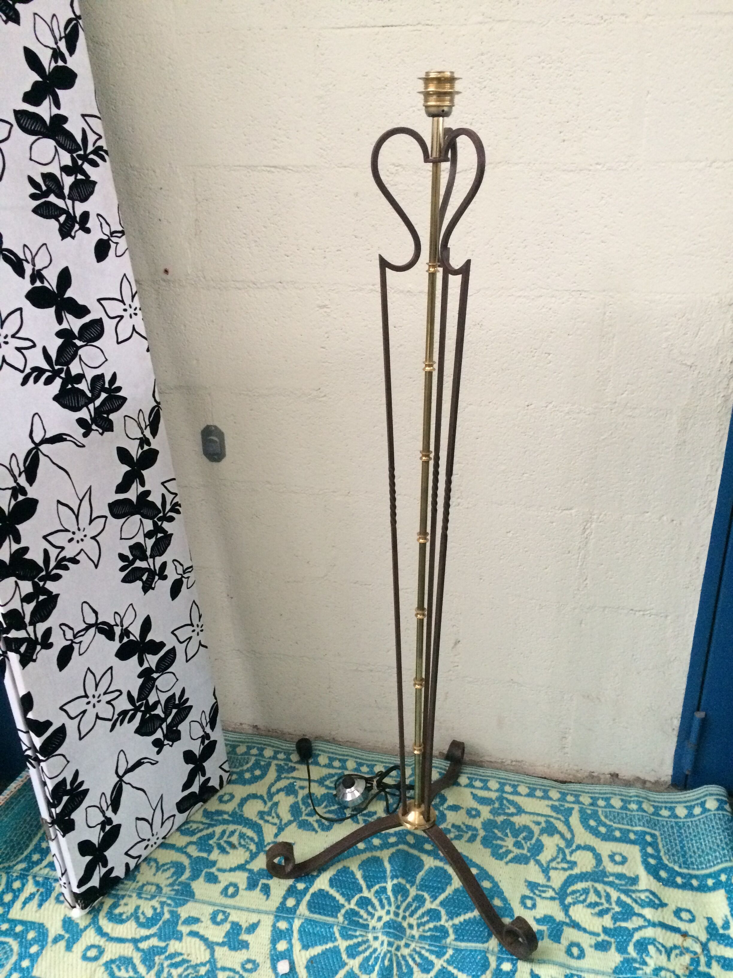 Lamppost twisted wrought iron and brass vintage