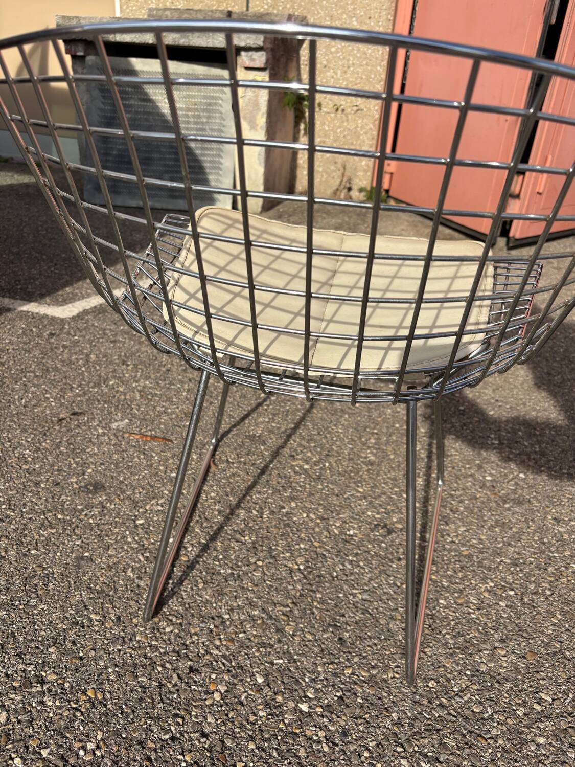 Harry Bertoia chair