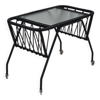 Table d'appoint scandinave des années 1970, état d'origine, verre, bois, métal, corde en plastique.