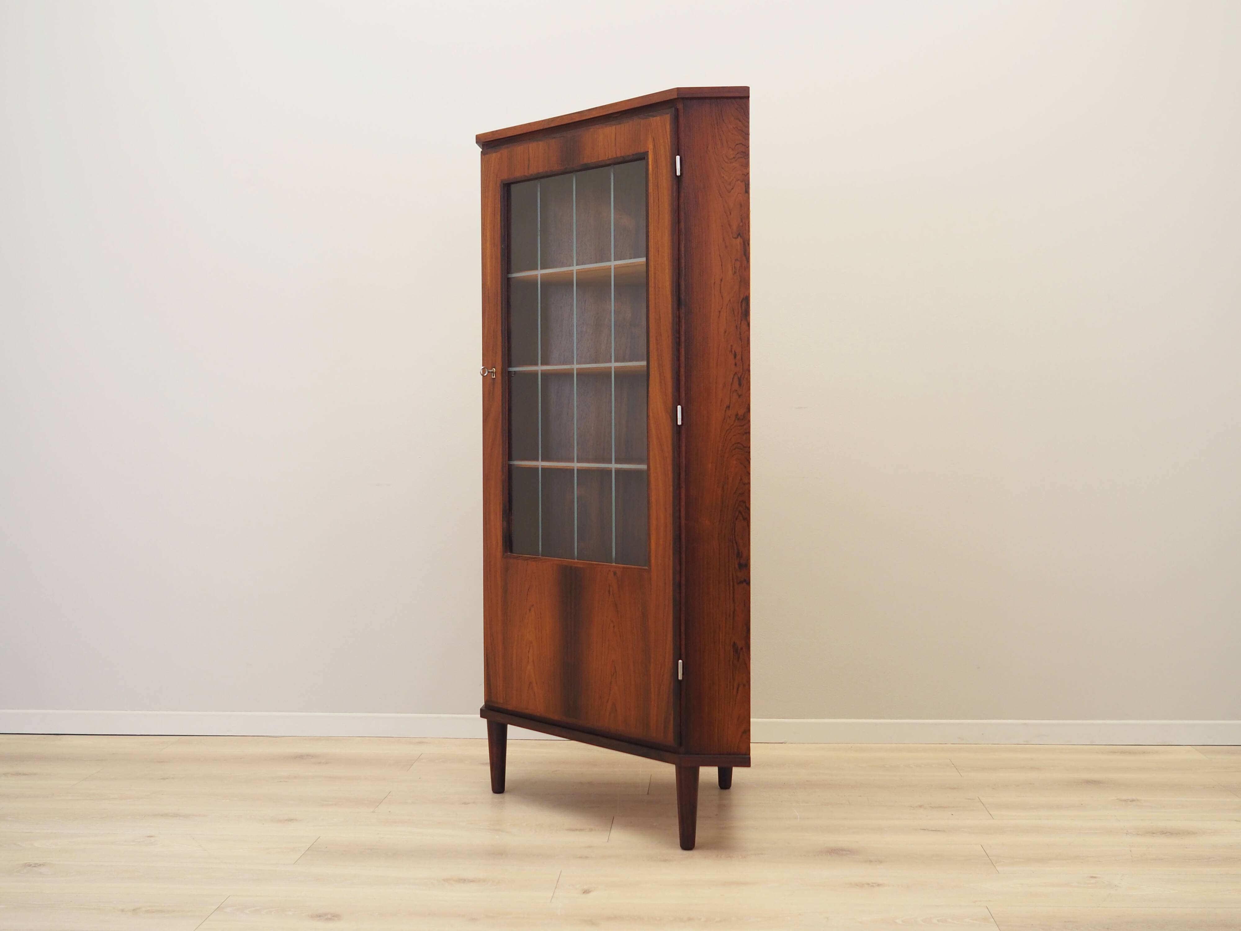 Rosewood showcase, Danish design, 1970s, production: Denmark