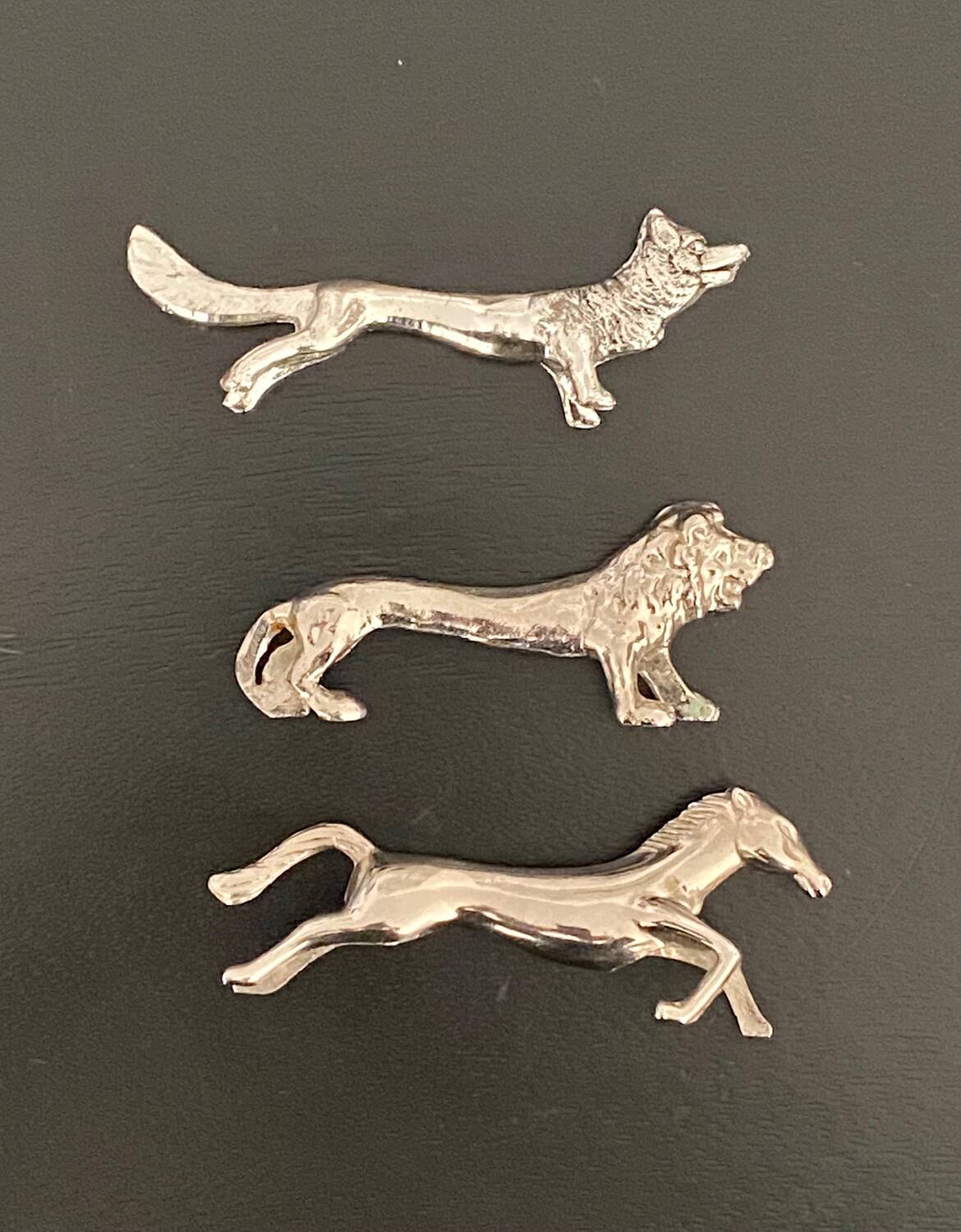 6 various animal-shaped metal knife holders