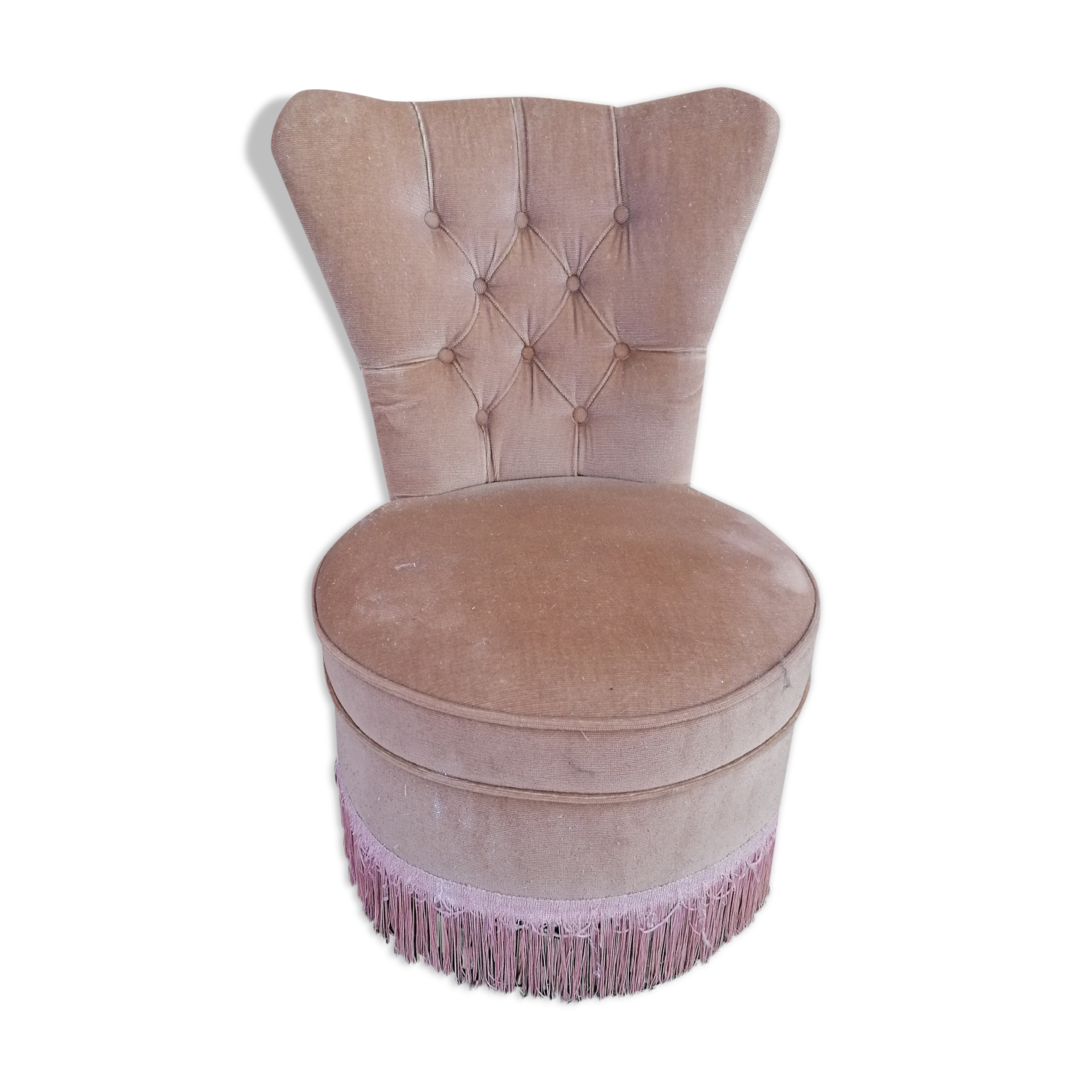 Fringed toad chair