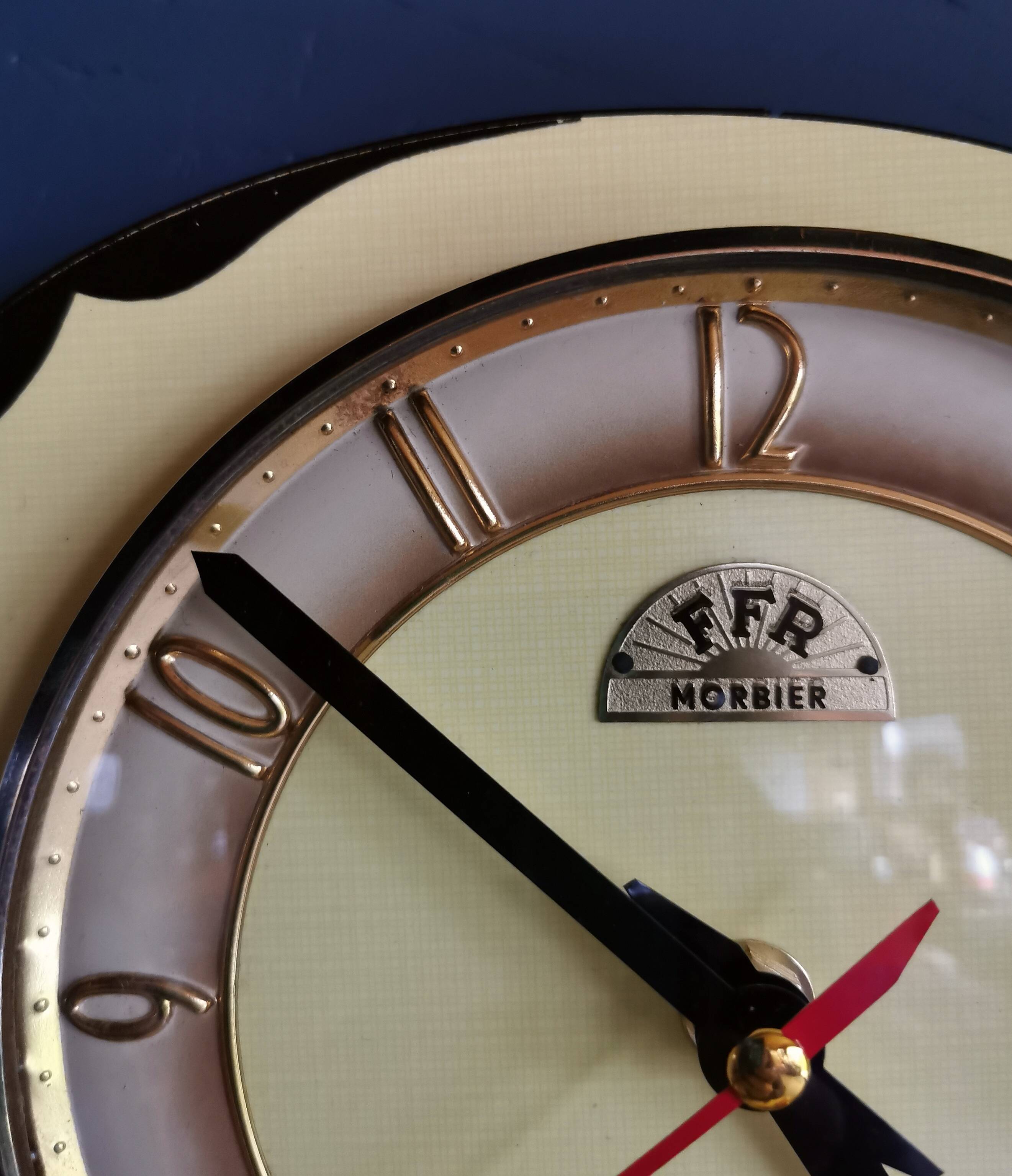Vintage formica clock silent asymmetrical wall pendulum "FFR Morbier yellow black"