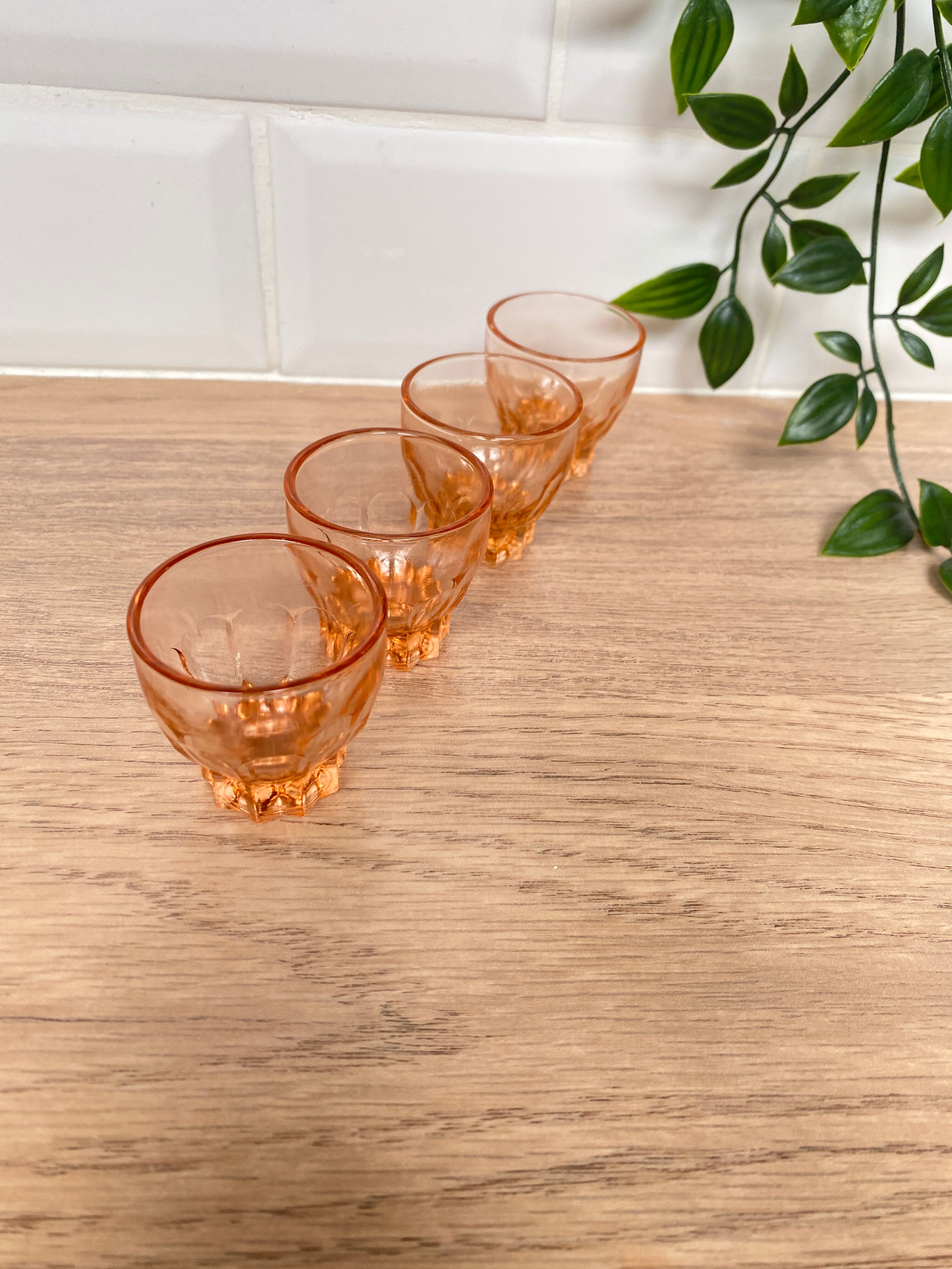 Set de 4 verres liqueur Luminarc étoile rose
