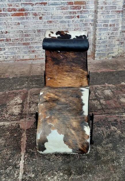 Cassina LC4 Le Corbusier Salon