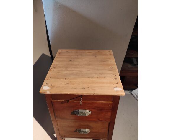 Art Deco bedside on roulette handle shells 1920-30