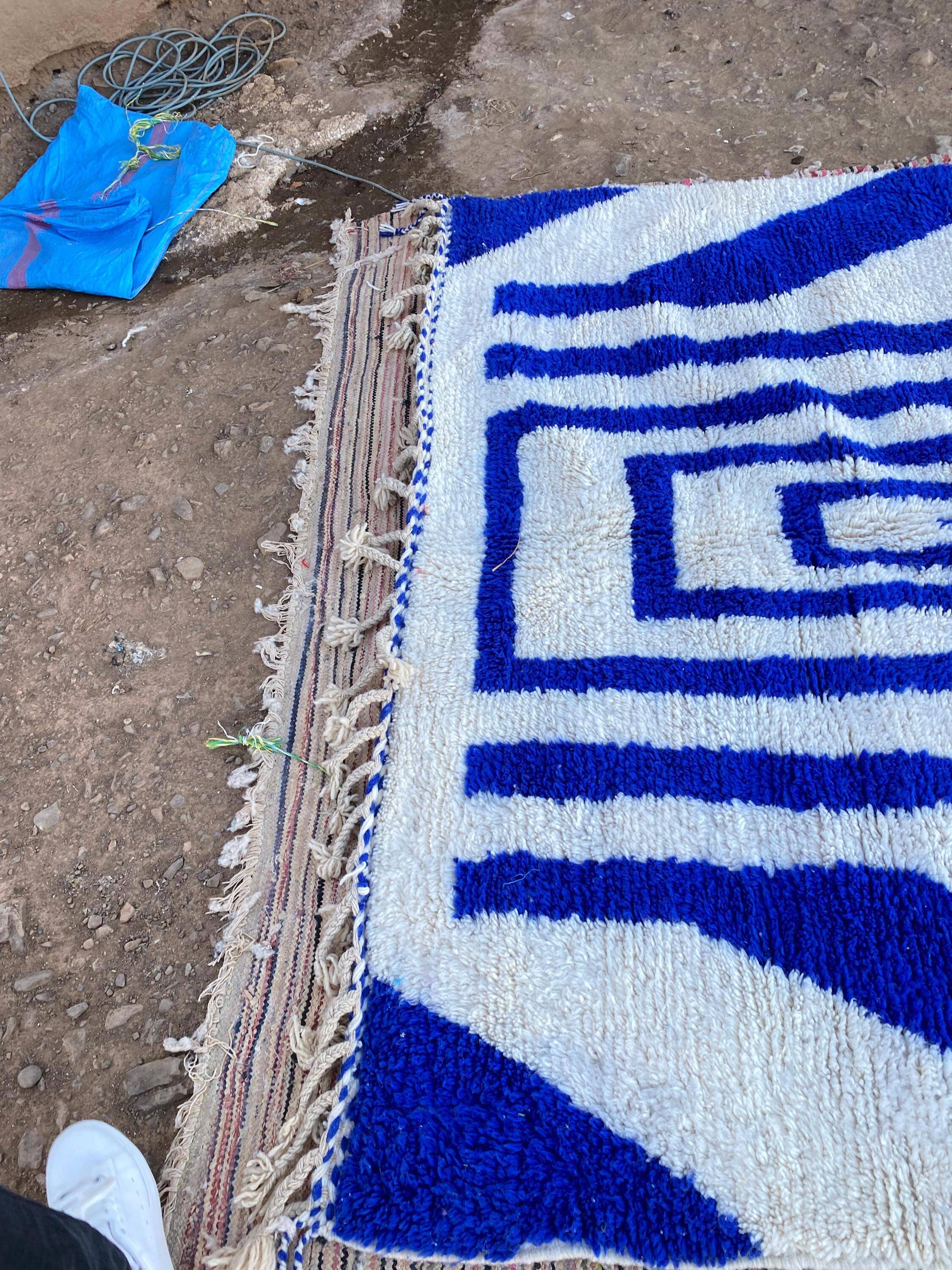 Large handmade Berber rug 3 x 2 m