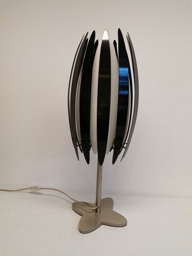 Lampe de table, conçue par Benny Frandsen pour Frandsen Lightning, au milieu des années 1980.