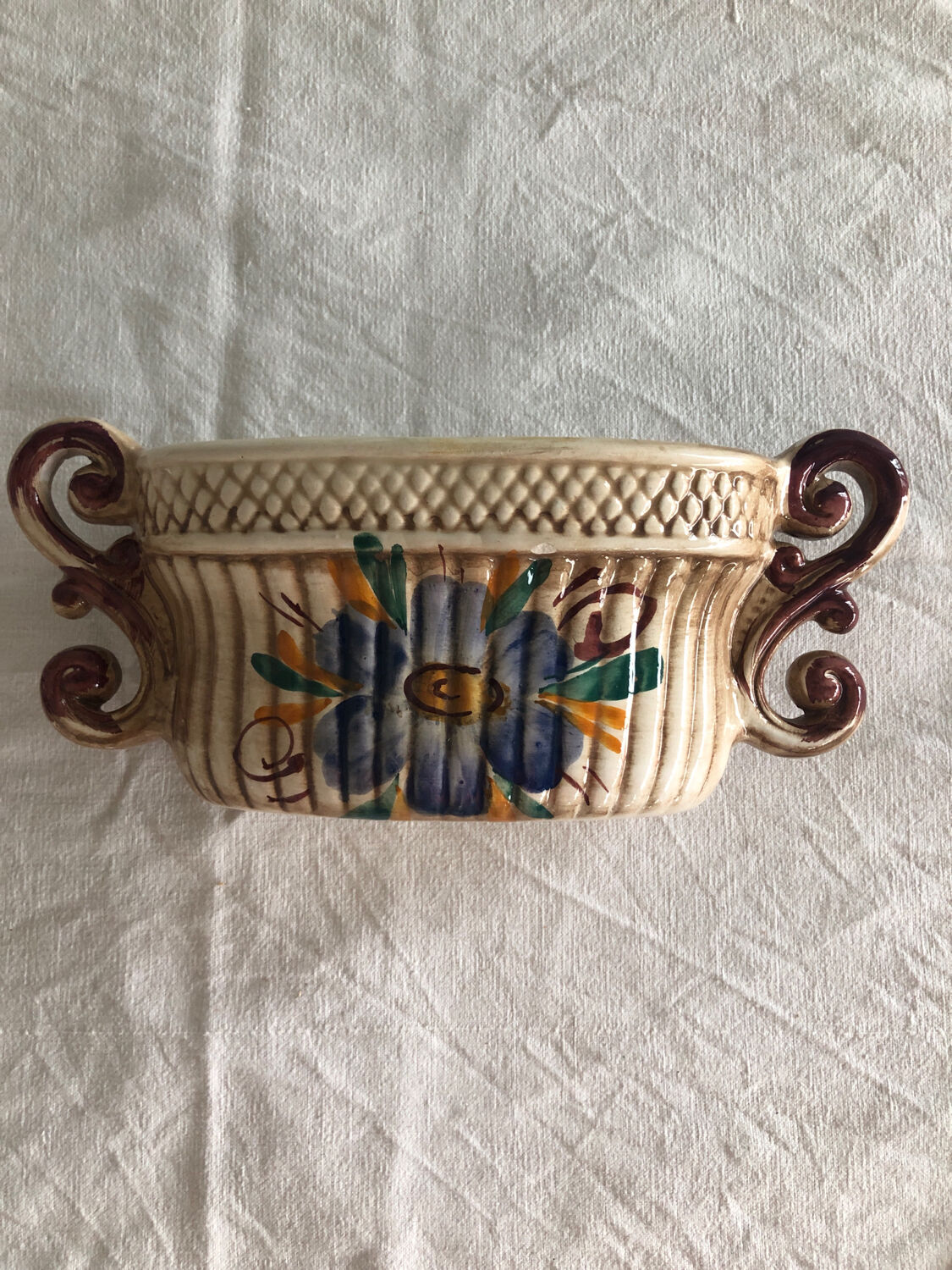 Small pot cover / oval flower pot in Italian ceramic