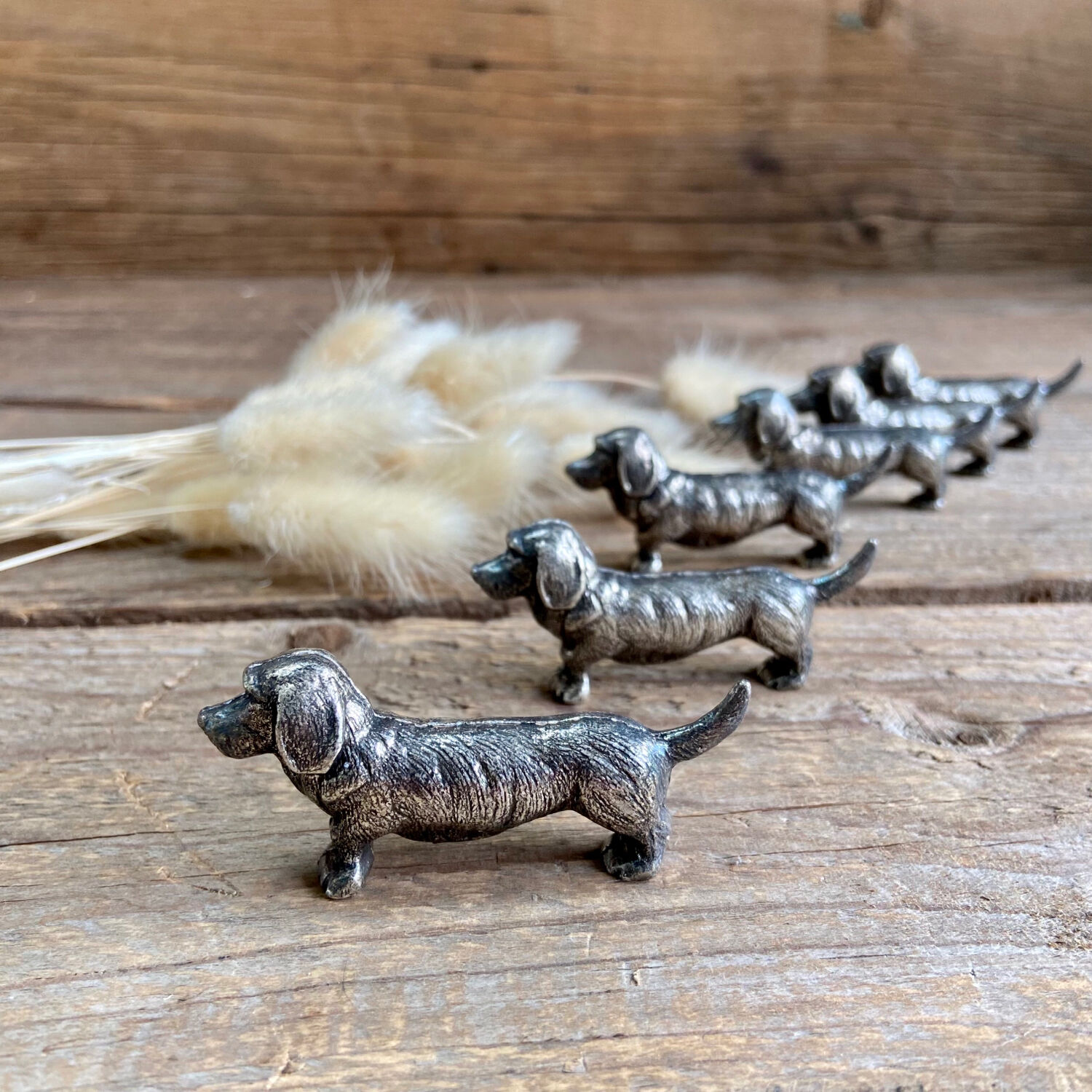 6 vintage dog knife holders