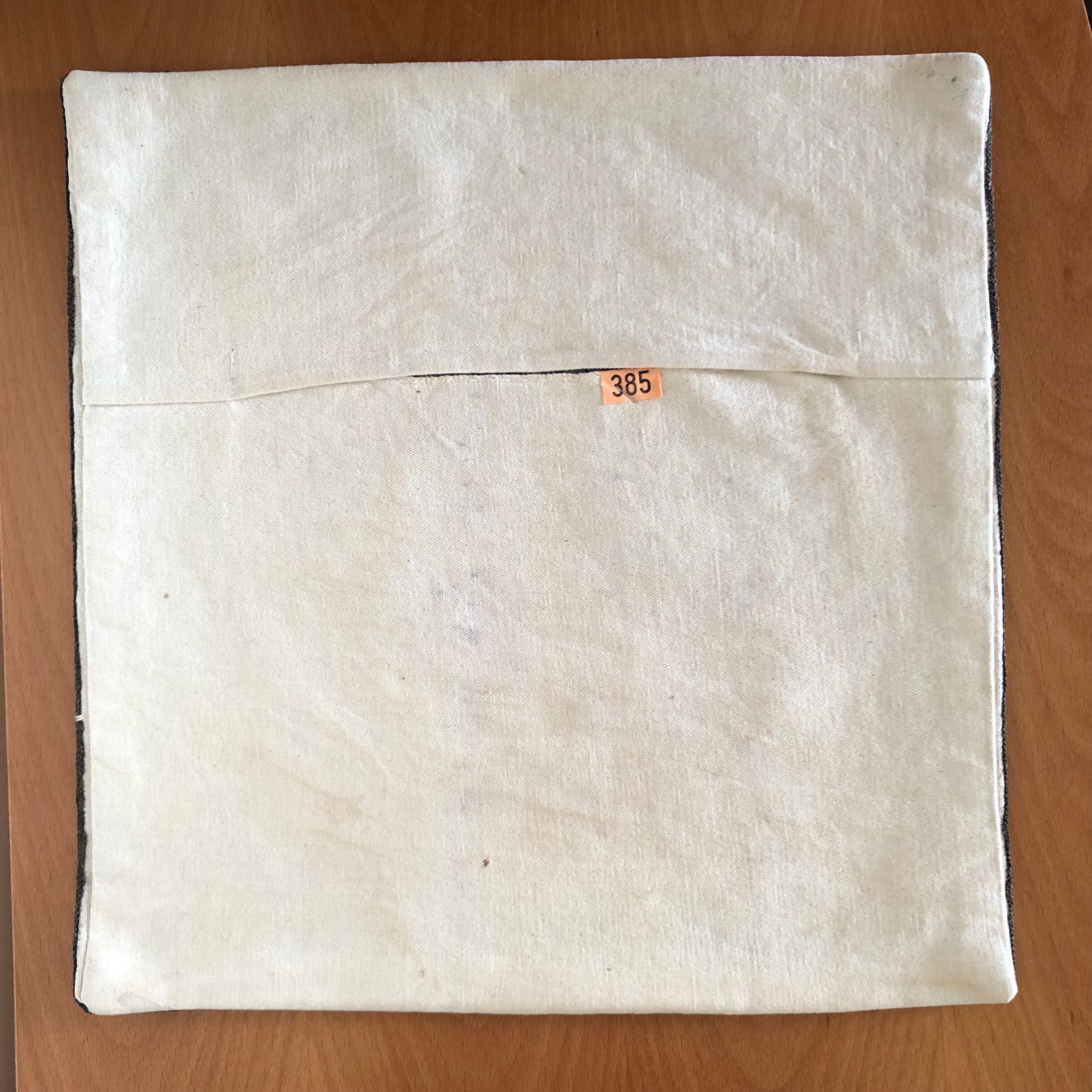 Embroidered cushion cover in silk and cotton