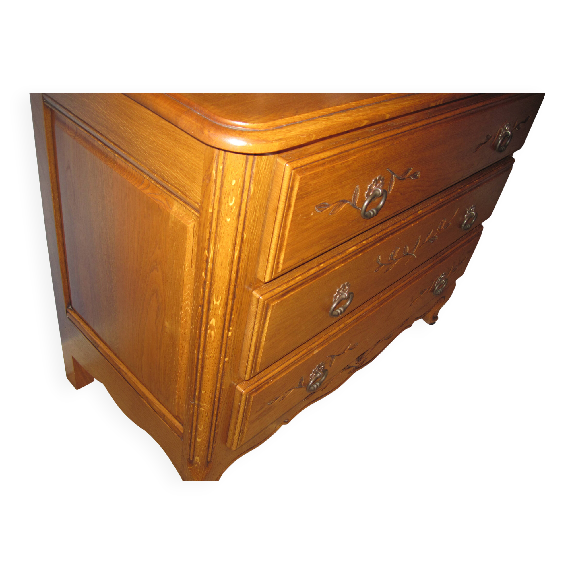 Norman-style chest of drawers