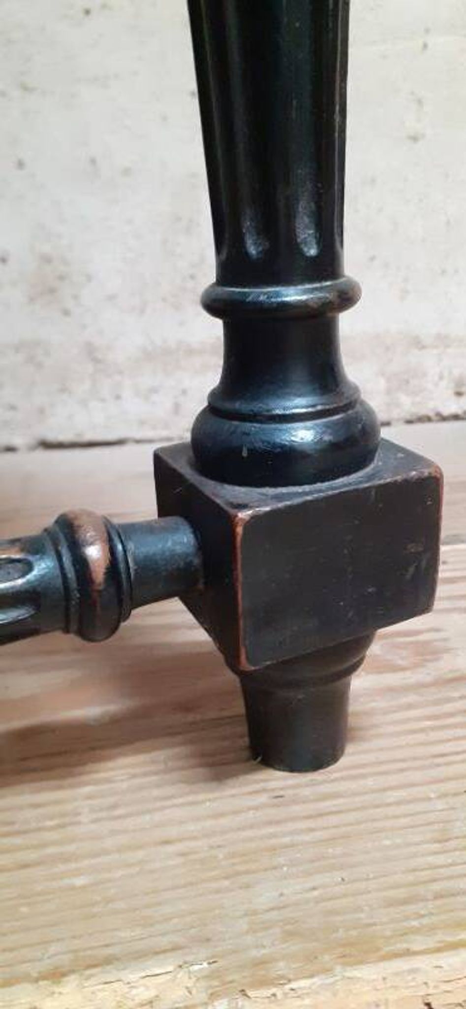 Napoleon III piano stool without its screw