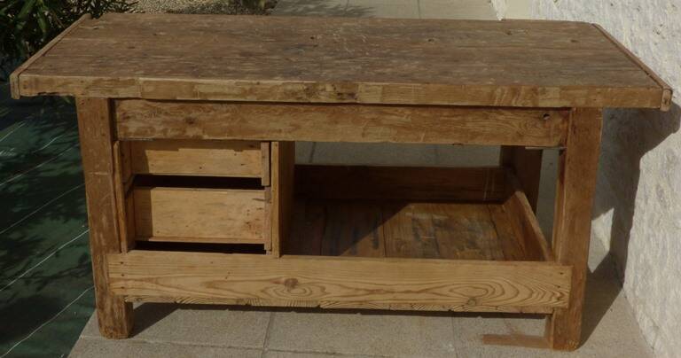 Large workbench with press, 2 drawers and storage tray - Totally sanded and varnished