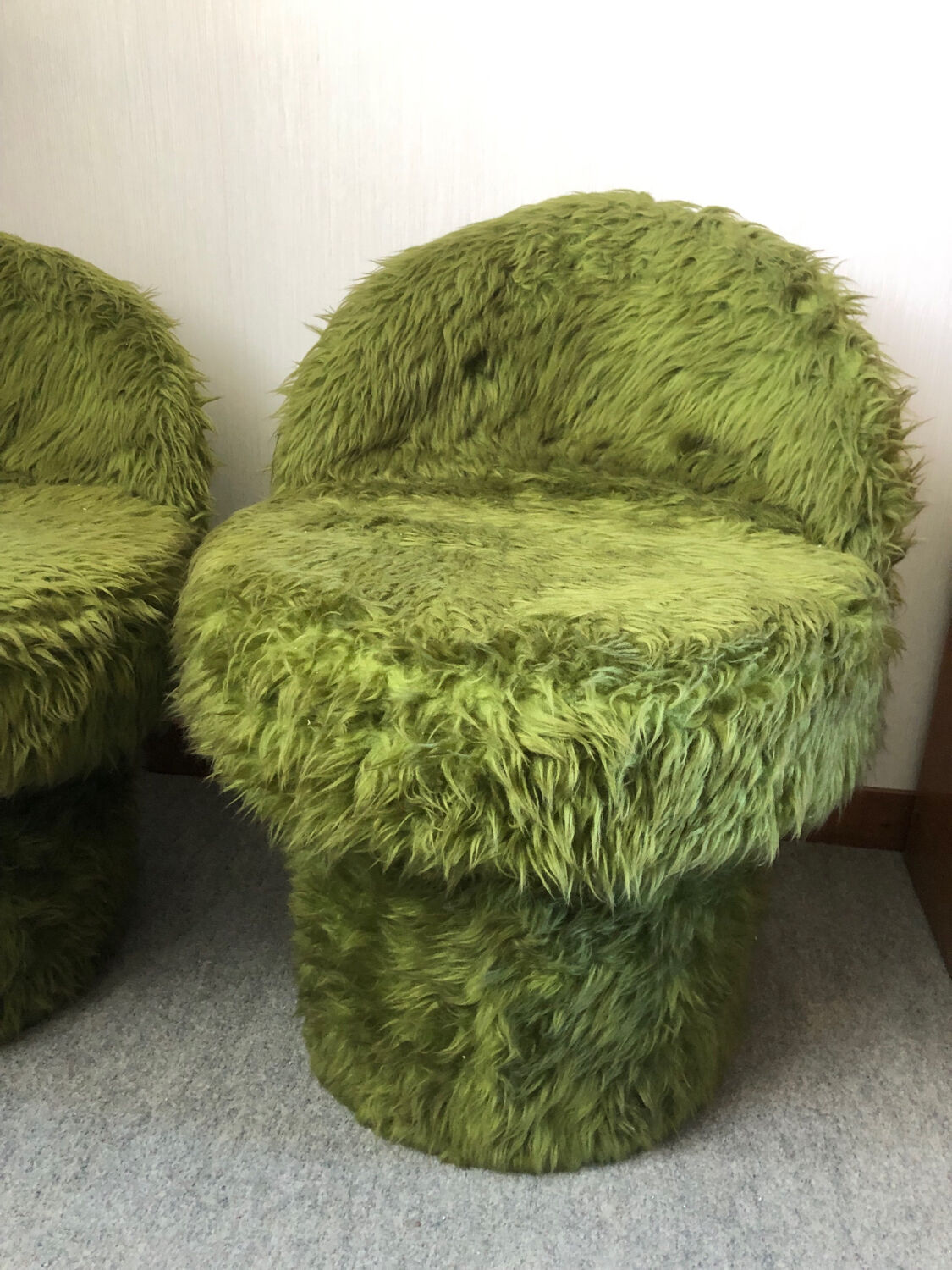 Duo of vintage 70s armchairs