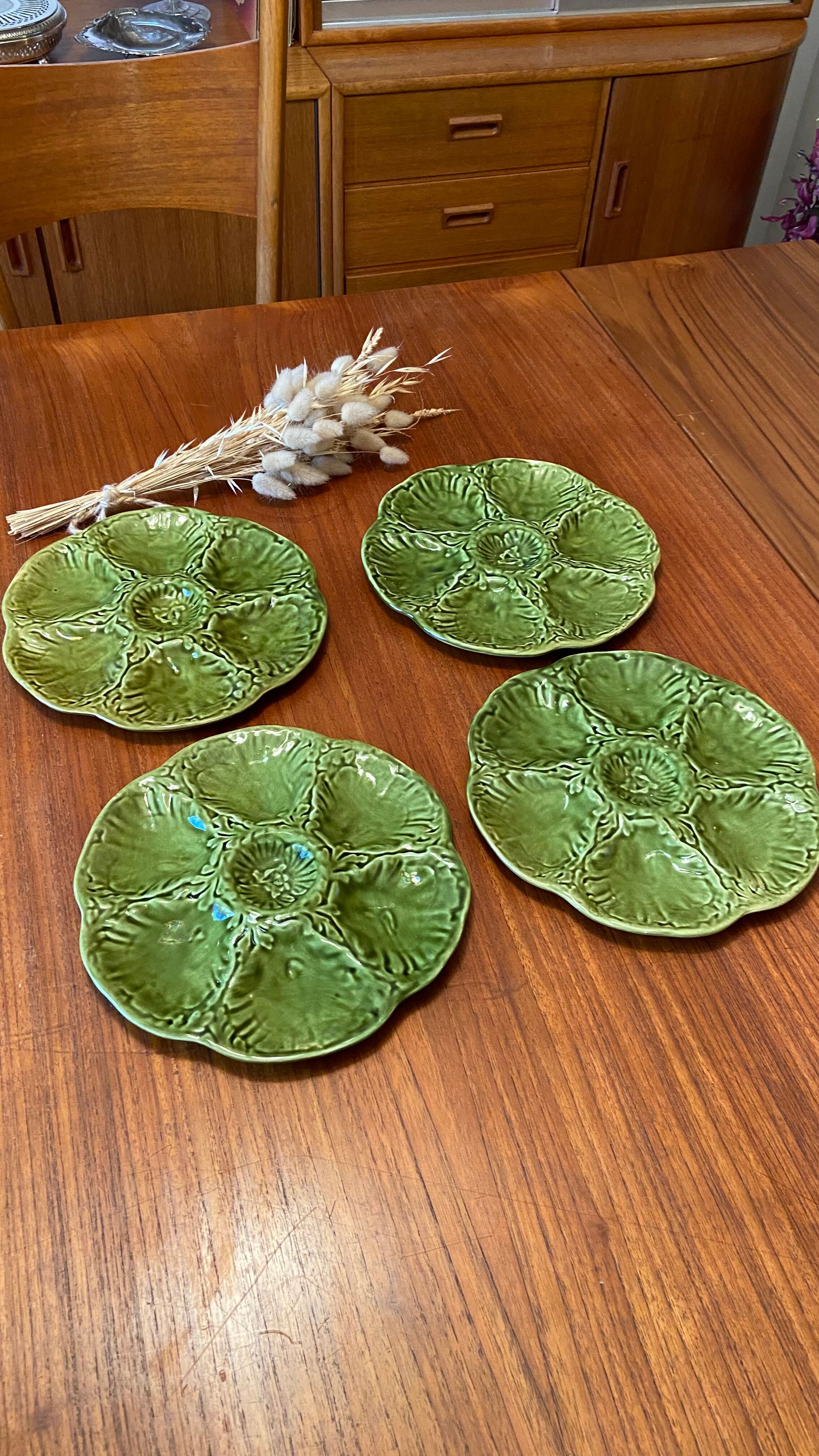 Pop-up Christmas 2022 - set of 4 oyster plates in green slip from Gien 1970