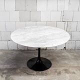 Tulip coffee table by Eero Saarinen for Knoll, 1980s.