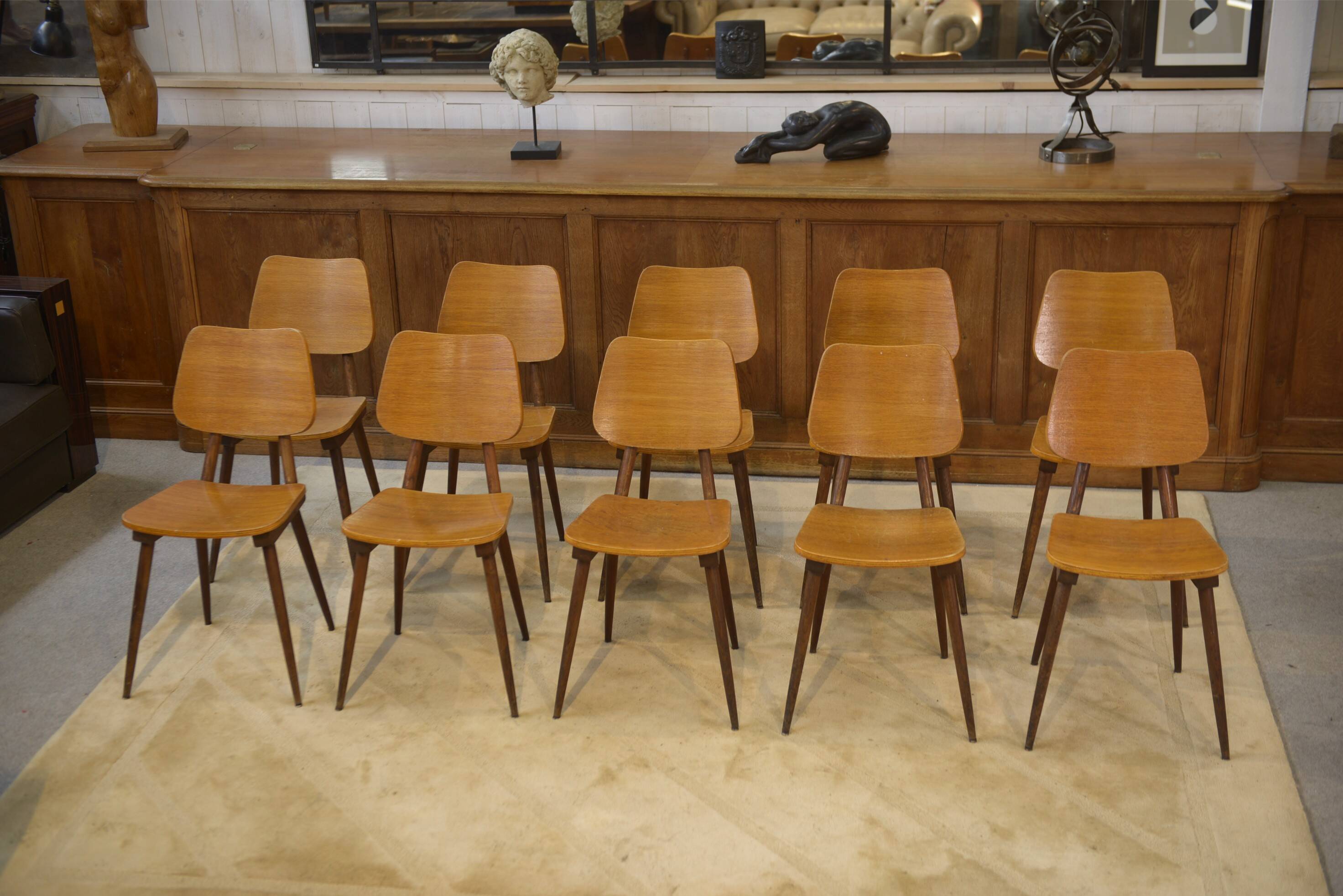 Set of 10 oak chairs from the 1960s.