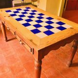 Kitchen table