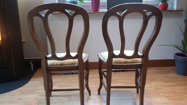Lot de 2 chaises anciennes