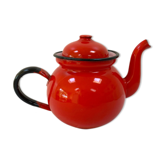 Red enamelled teapot from the 70s