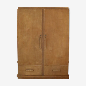 Armoire vintage