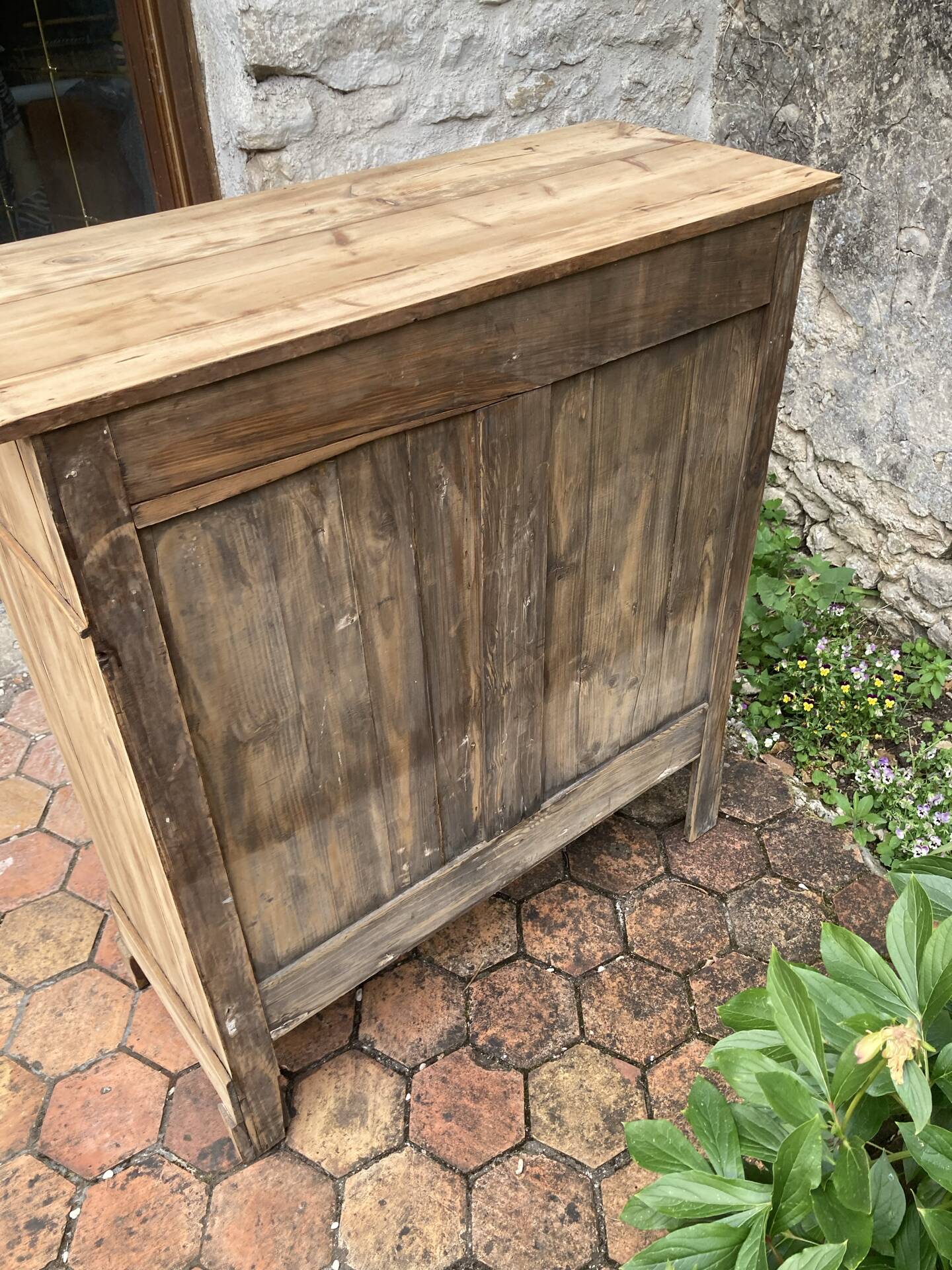 Old buffet