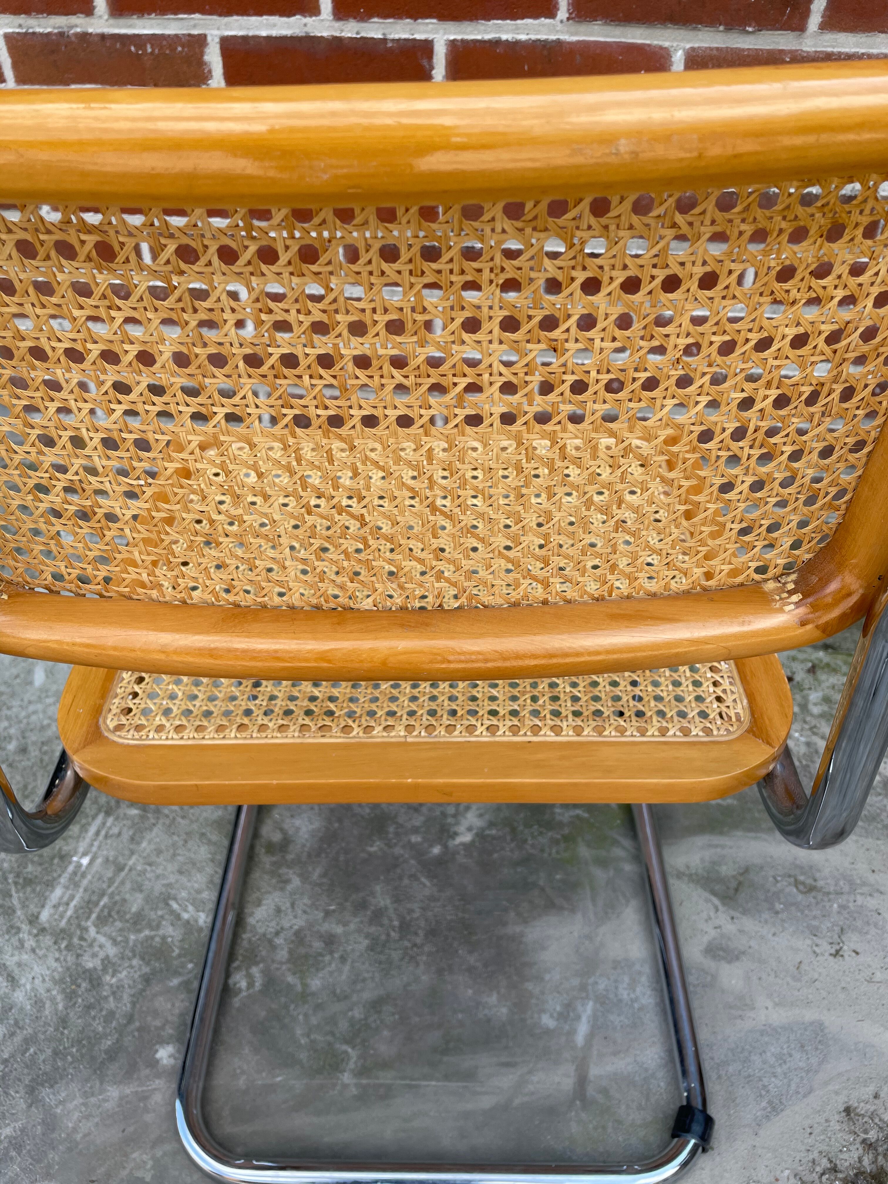Cesca chair b32 model design Marcel Breuer