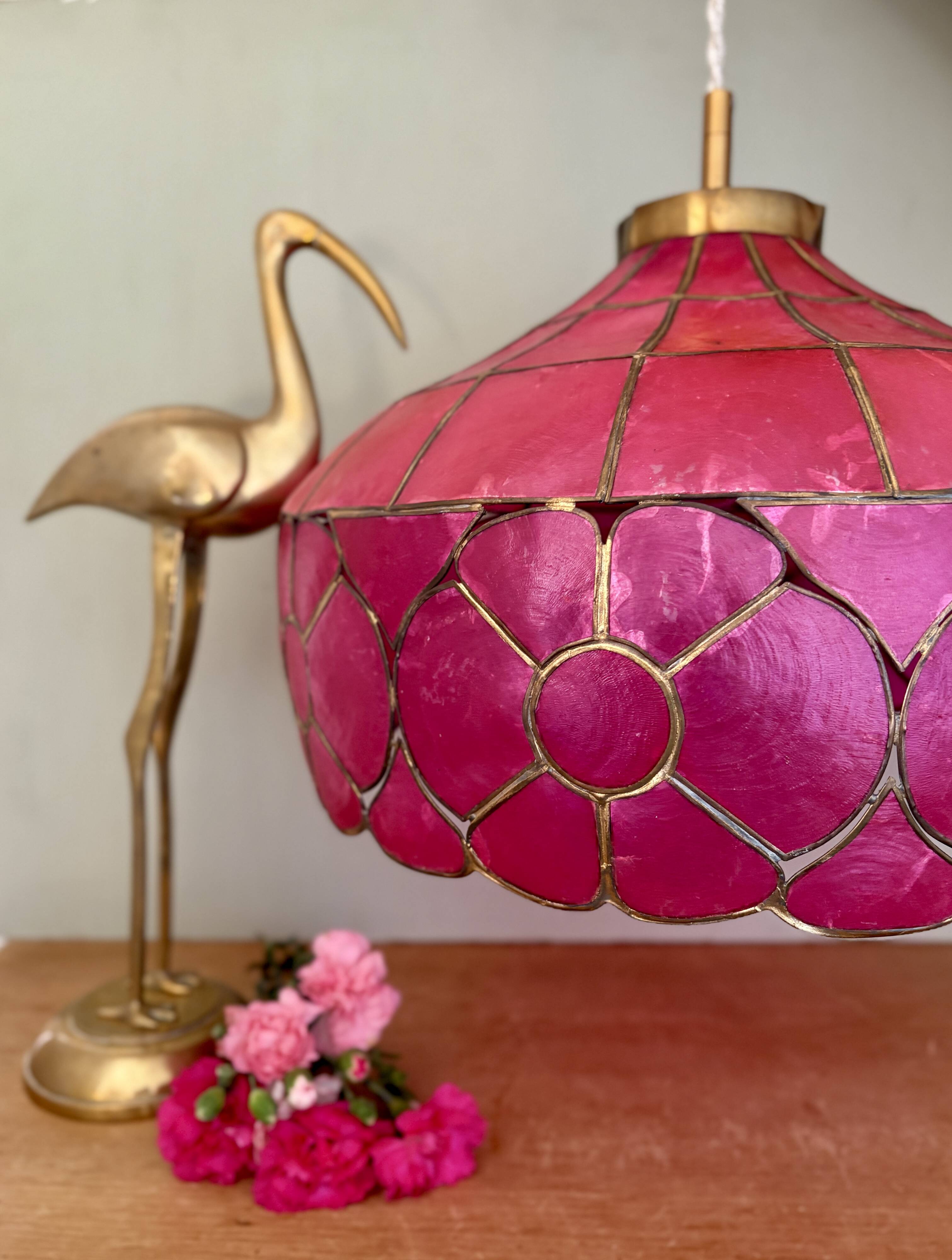 Suspension abat-jour vintage en nacre rose