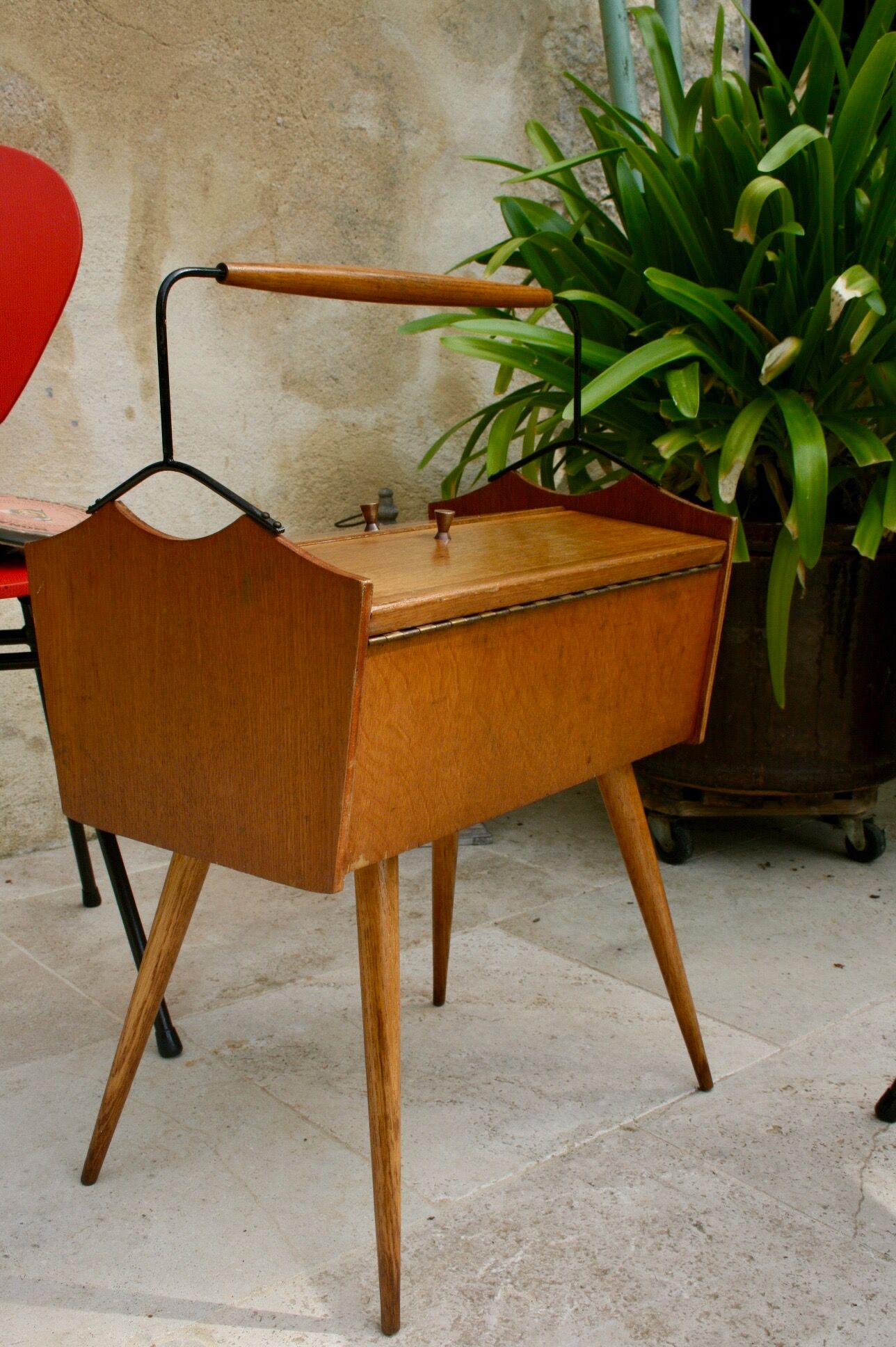Standing sewing box from the 50s