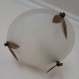 Moulded glass suspension